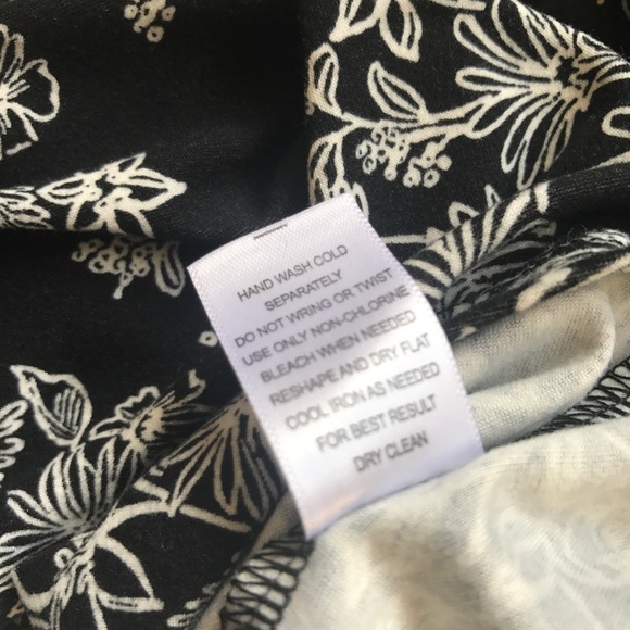 # Floral Black & White Choker Neck Long Top / Dress Size X-Small - Picture 8 of 8